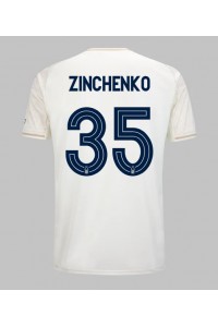 Nottingham Forest Oleksandr Zinchenko #35 Voetbaltruitje Uit tenue 2025-26 Korte Mouw